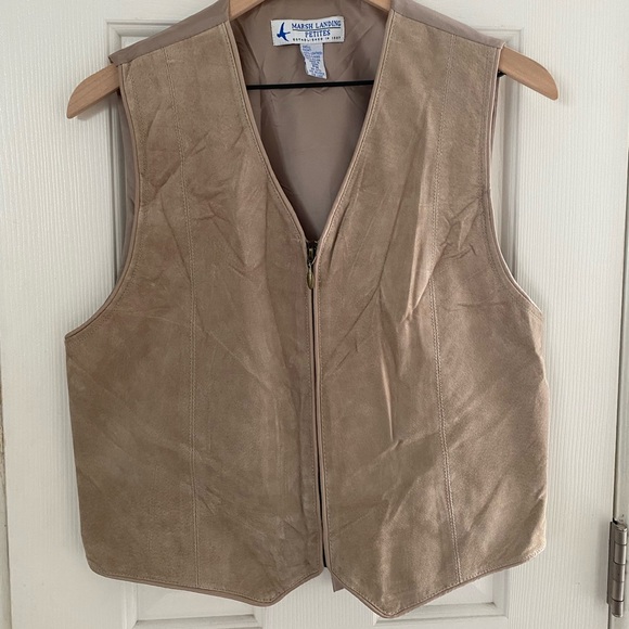 Suede vest - Picture 6 of 7
